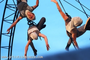 Artisti in Piazza: Loutop Loutop