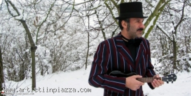 Christian Lisi ukulele trio