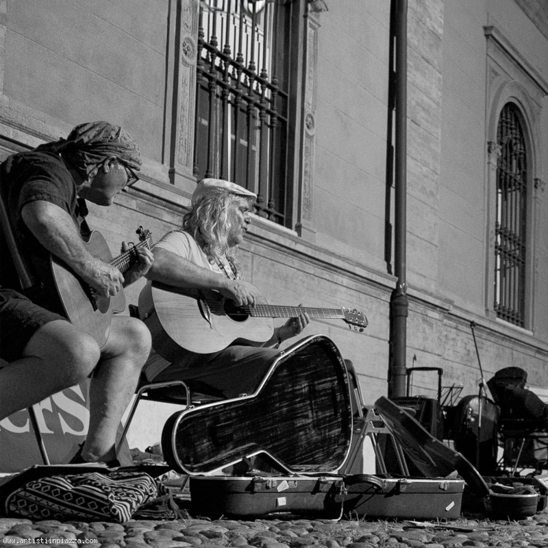 Artisti in Piazza: Hodmadoddery Hodmadoddery